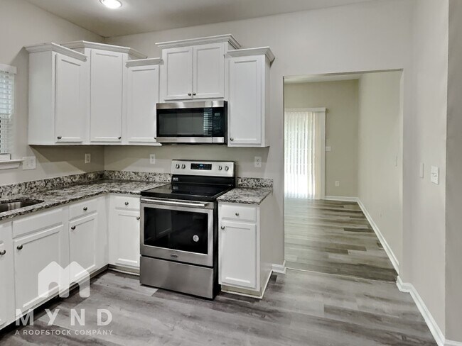 Building Photo - 1810 Laurel Green Way