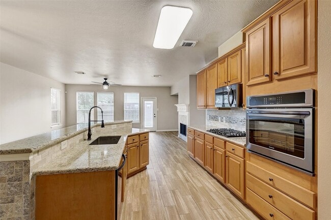 Building Photo - 5410 Linden Grove Ct