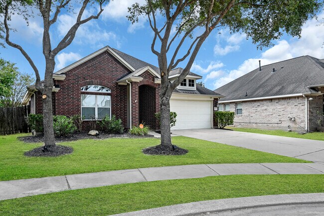 Foto del edificio - 16711 Moss Green Ct