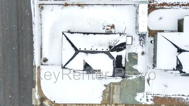 Building Photo - 1226 N 150 E