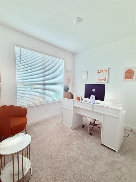 Building Photo - 513 Senca Pk