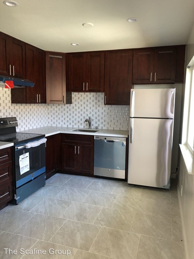 Foto principal - 237 Pine Ave