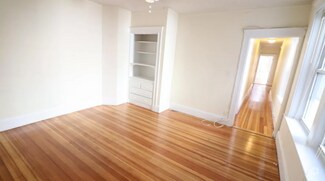 Building Photo - 11 Barrows St