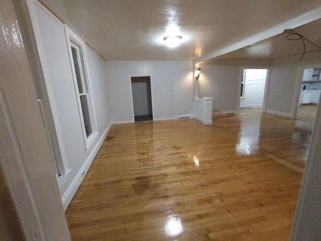 Foto del edificio - 13302 W 3rd St
