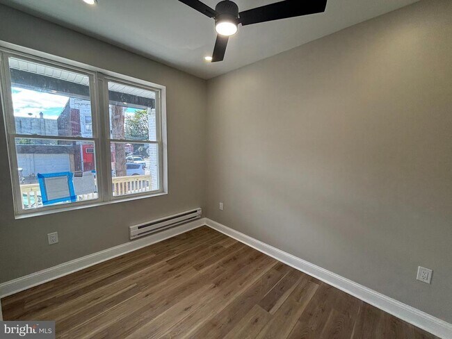 Foto del edificio - 1451 W Loudon St