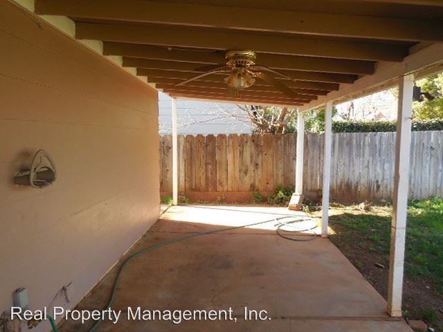 Building Photo - 2082 Martian Way
