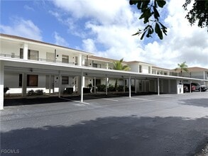 Building Photo - 131 SW 47th Terrace