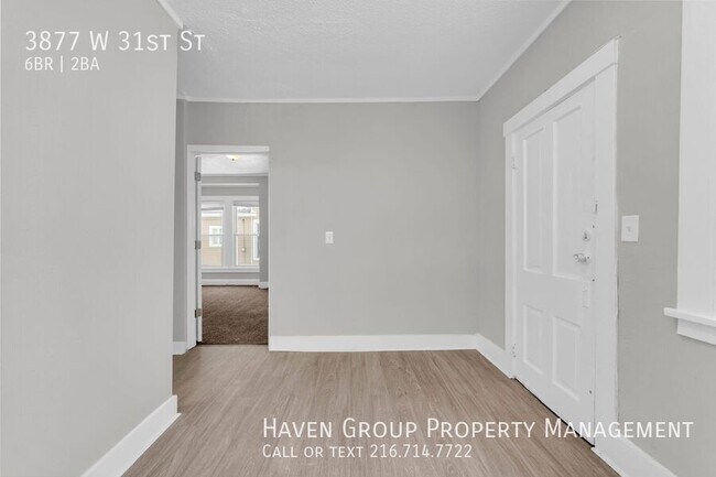 Foto del edificio - 3877 W 31st St