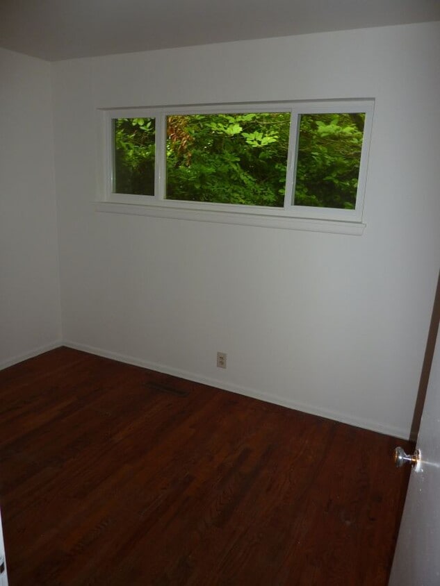 Primary Photo - 10630 Renton Ave S