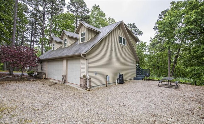 Building Photo - 20781 Low Gap Rd