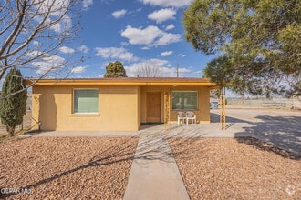 Building Photo - 213 Carnes Rd