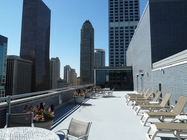 Foto del edificio - 224 E Pearson St