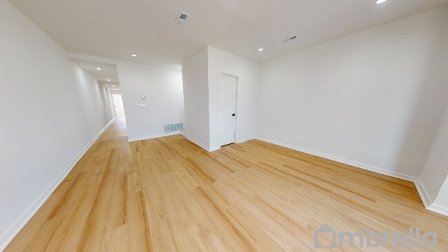 Building Photo - 343 E 28th St