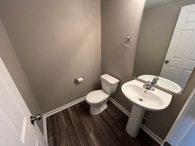 Building Photo - 810 Prescot Cir