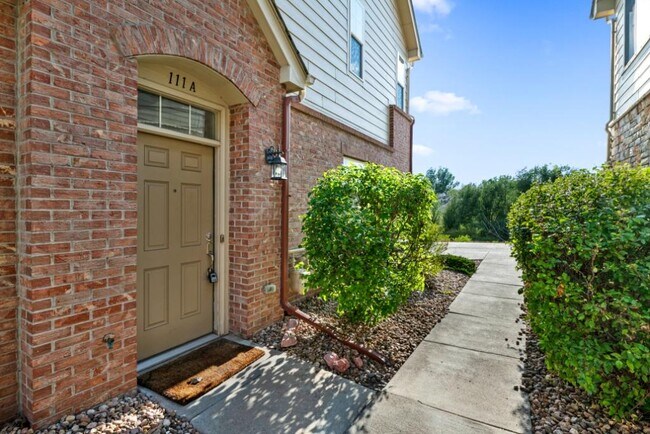 Building Photo - 111 Granby Way