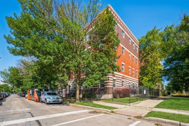 Primary Photo - 6156 S Kenwood Ave