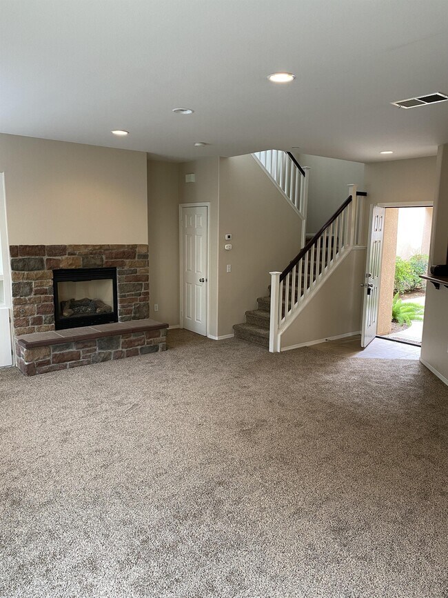 Foto del edificio - 36307 Cosimo Ln