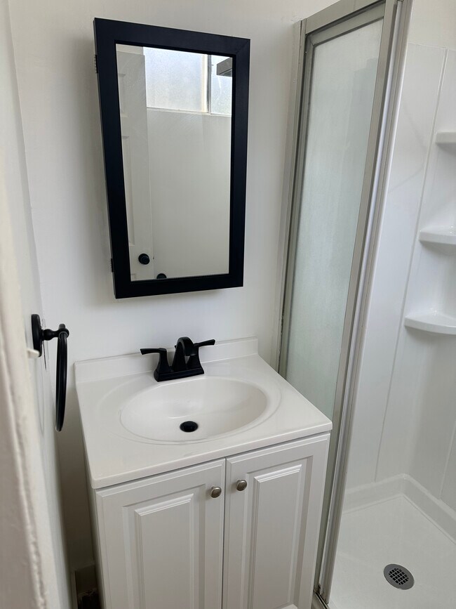 Foto del edificio - 9036 Carson St