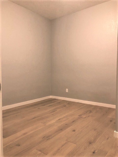 Building Photo - Renovated 2 Bedroom Apartment in North Beach