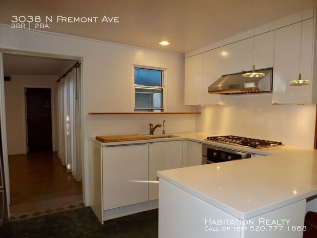 Building Photo - 3 Bedroom Home on Large Lot in Hedrick Acres