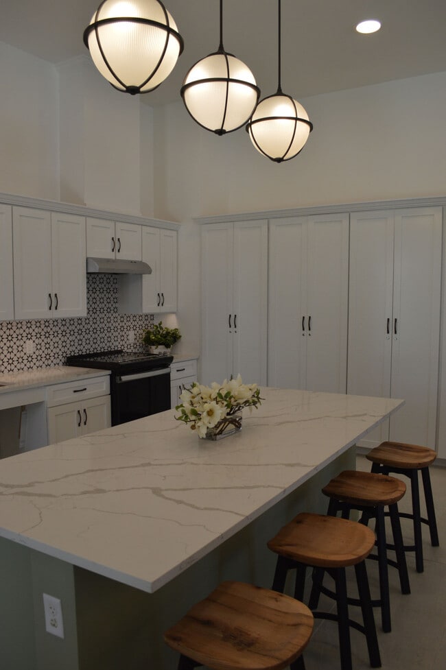 Building Photo - Cypress Creek Stoney Ridge