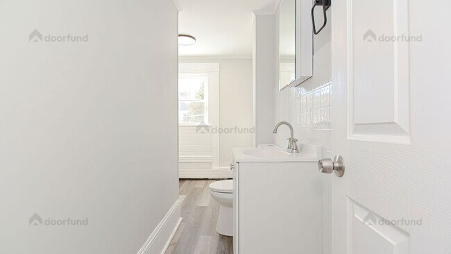 Foto del edificio - 220 S Main St