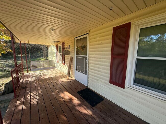 Foto del edificio - 122 Helm Rd