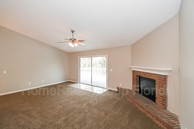 Building Photo - 8941 Rockpond Meadows Dr