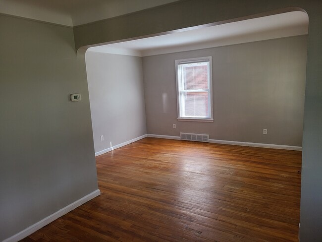 Building Photo - 3721 Roosevelt St