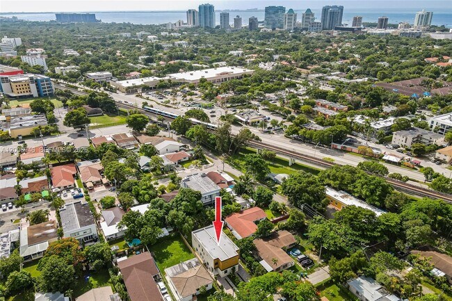 Foto del edificio - 2887 SW 33rd Ave