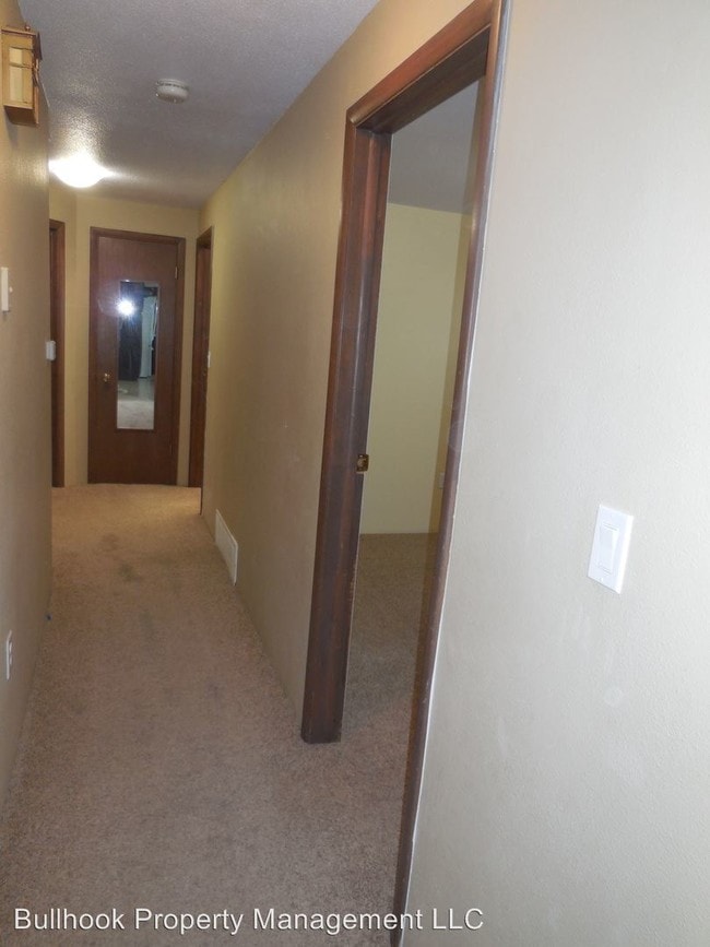 Building Photo - 11 Cypress Dr