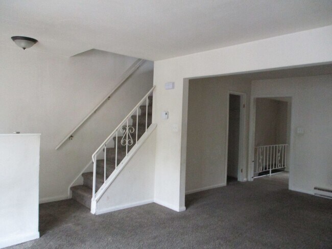 Foto del edificio - 3BR Townhome with garage! - Northampton School District