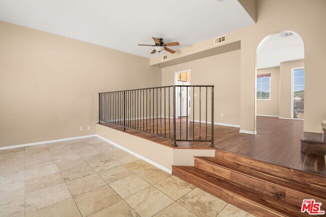 Foto del edificio - 387 Westlake Vista Ln