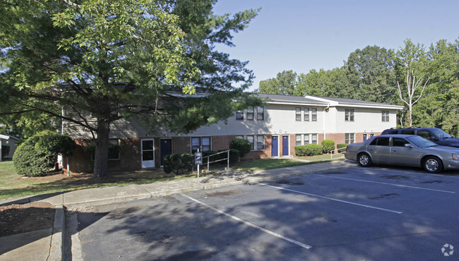 Building Photo - Creekside Apartments