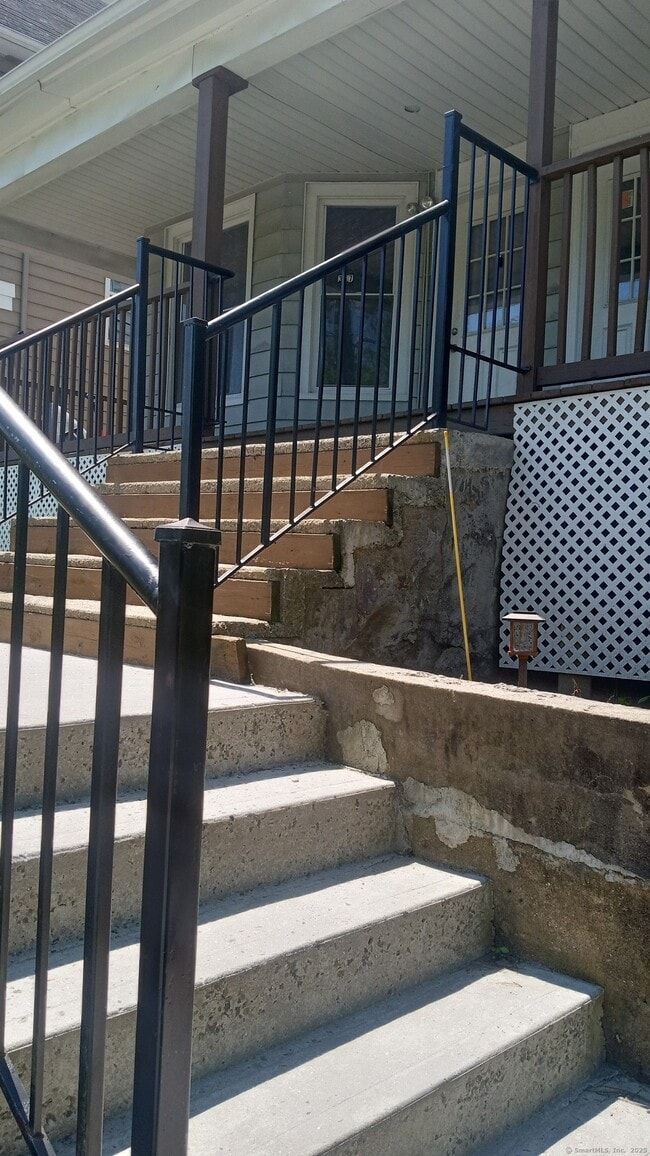 Building Photo - 367 Watertown Ave