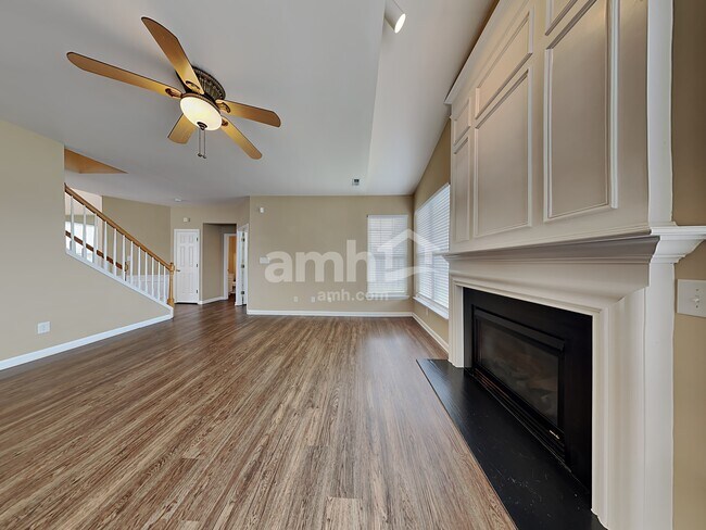 Building Photo - 4480 Fairport Court
