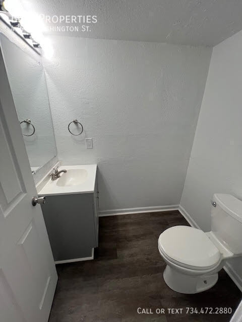 Foto del edificio - 436 S Washington St