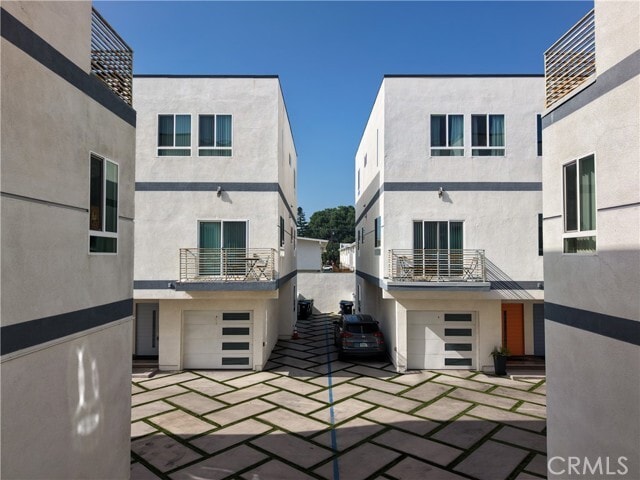 Building Photo - 5743 Fulcher Ave