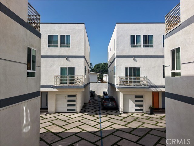 Foto del edificio - 5743 Fulcher Ave