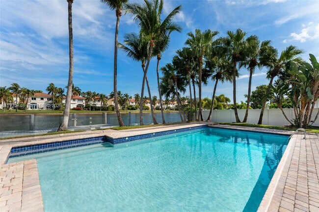 Foto del edificio - 1525 Diplomat Pkwy