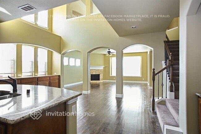 Foto del edificio - 1204 Litchfield Ln