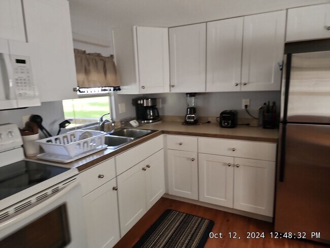 Building Photo - 8856 W Arber Ct