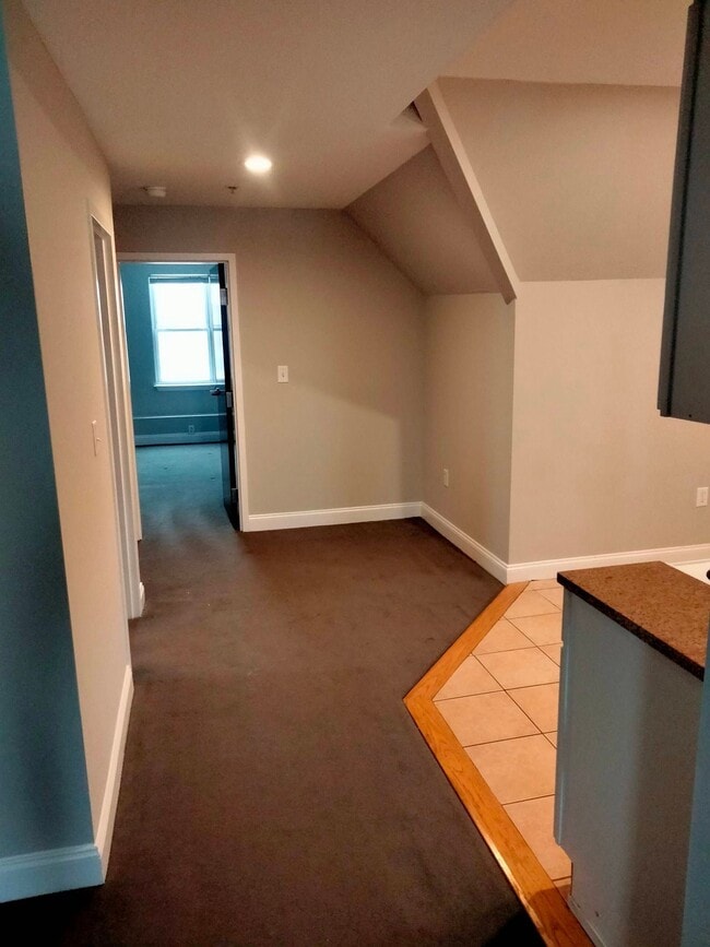 Building Photo - 21 Imlay St