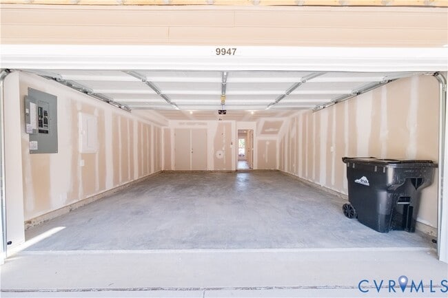 Foto del edificio - 9438 Alquist St