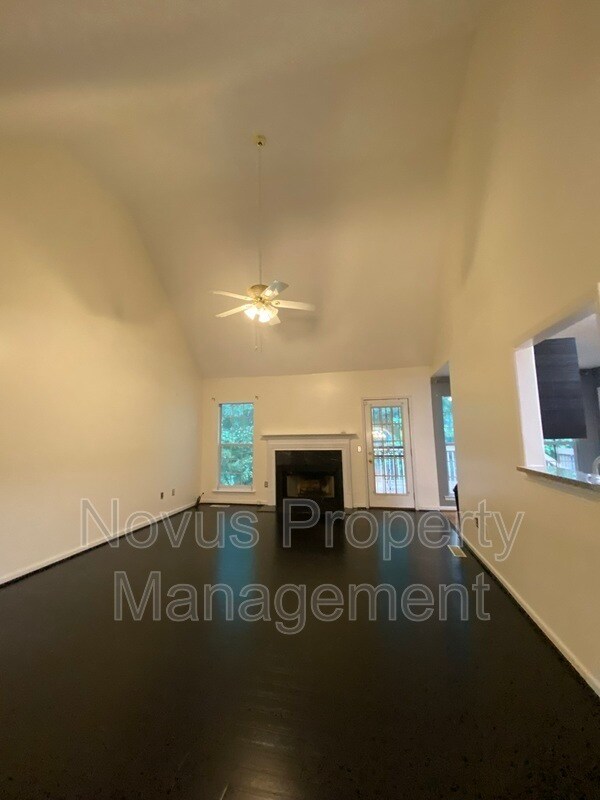 Building Photo - 9785 Whitetail Rd