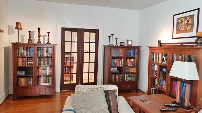 Foto del edificio - 1209 Milford St