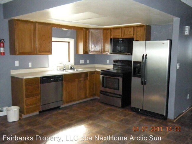Building Photo - 4 br, 2 bath House - 2951 Kobuk Ave.