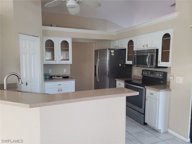 Building Photo - 2129 SW 47th Terrace