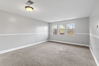 Building Photo - 3534 E Fall Creek Pkwy N Dr