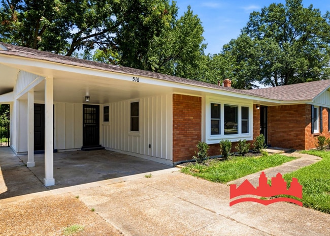 Building Photo - 516 Parkdale Dr